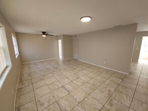 820 Berkshire Rd in Daytona Beach, FL - Building Photo - Building Photo