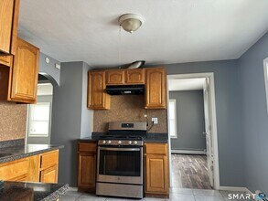 210 Bouley Ave in Waterbury, CT - Building Photo - Building Photo