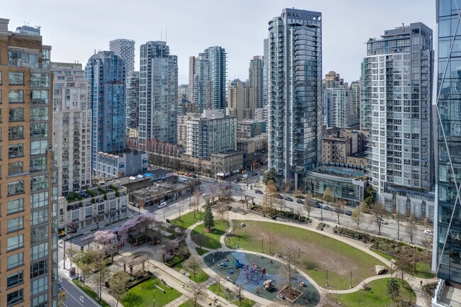 The Canadian Hotel in Vancouver, BC - Building Photo - Building Photo