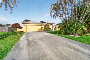 6956 NW Jorgensen Rd in Port St. Lucie, FL - Building Photo
