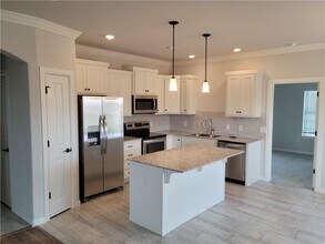 4327 W Topeka Ave in Fayetteville, AR - Building Photo - Building Photo