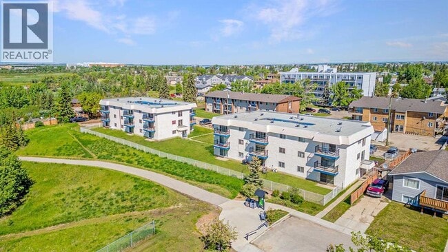 property at 10222-10105 105 Ave