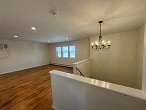 40 Whitestone Rd in Sound Beach, NY - Building Photo - Building Photo