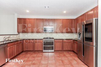 16302 Stable Manor Ln in Cypress, TX - Foto de edificio - Building Photo