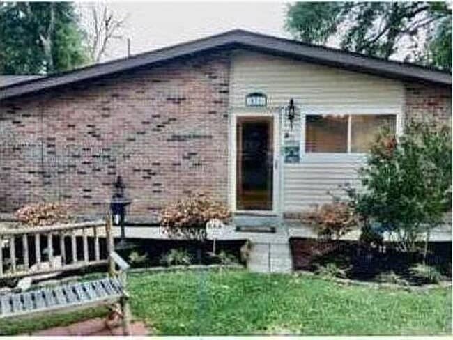 property at 571 Parlange Loop