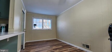 168 Martin Dr in Manassas Park, VA - Building Photo - Building Photo