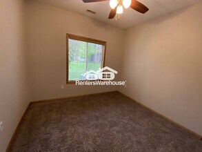 2000 Meadow Ct in Des Moines, IA - Foto de edificio - Building Photo