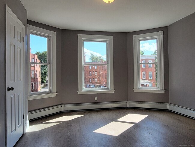 44 York St in Hartford, CT - Building Photo - Building Photo