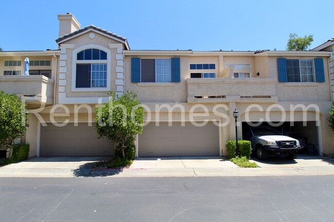 property at 11295 Provencal Pl