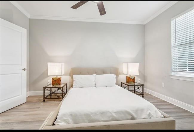 9311 Belfast St in New Orleans, LA - Foto de edificio - Building Photo