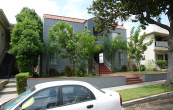 515 E Valencia Ave in Burbank, CA - Building Photo - Building Photo