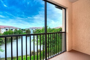 12970 Positano Cir in Naples, FL - Building Photo