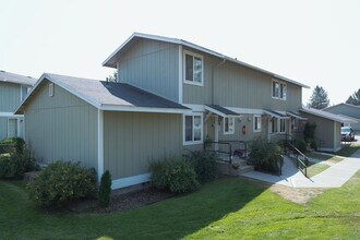 1701 W 7th St in Newport, WA - Building Photo - Building Photo