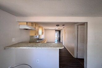 2621 Tarlton St in Corpus Christi, TX - Foto de edificio - Building Photo