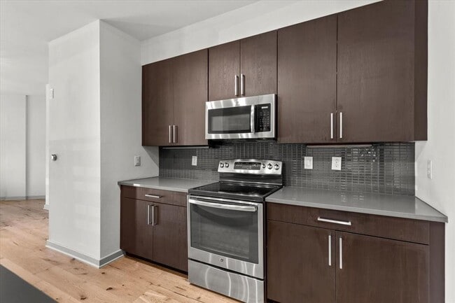 3600 S Lamar Blvd in Austin, TX - Foto de edificio - Building Photo