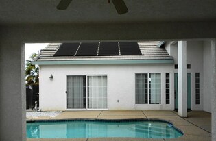 2041 Pheasant Dr in Yuba City, CA - Building Photo