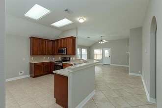 18114 Tabor Brook Dr in Humble, TX - Building Photo - Building Photo