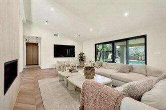 10742 Walnut Dr in Los Angeles, CA - Building Photo - Building Photo