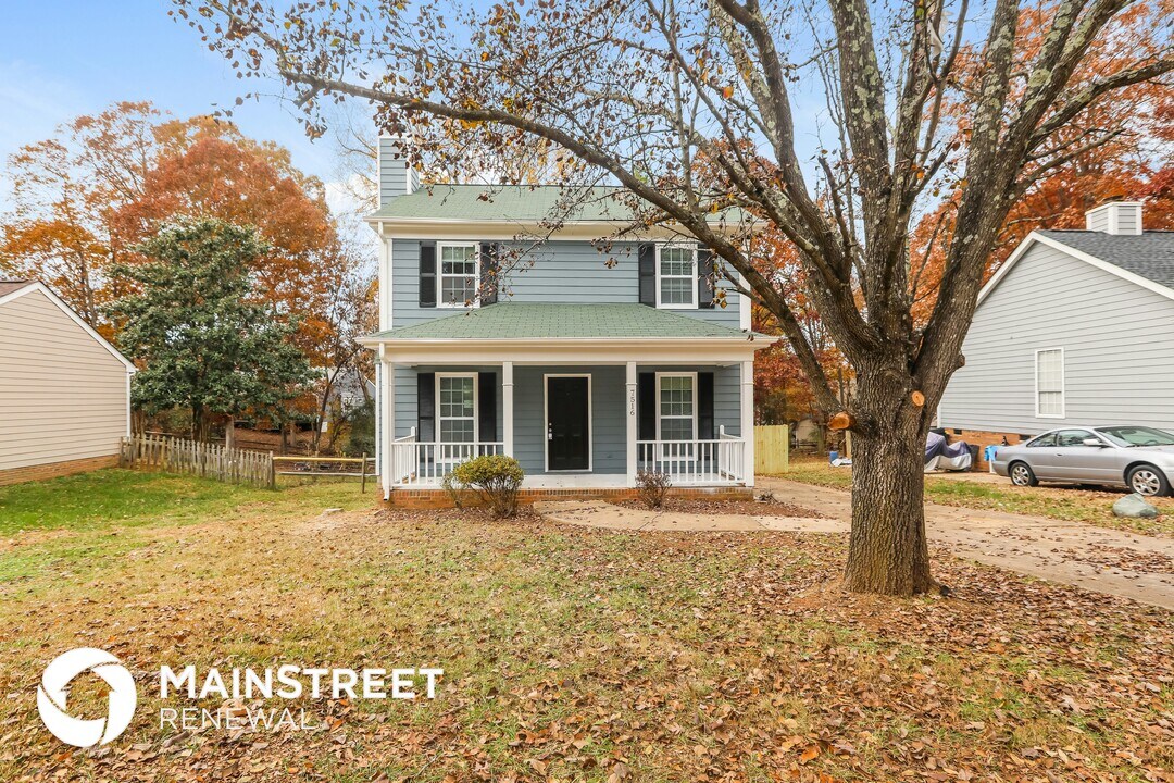 7516 Swedish Ivy Ln in Charlotte, NC - Building Photo