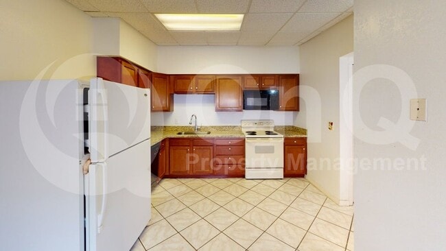 property at 652 N Drew St W