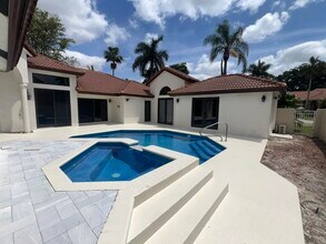 20077 Palm Island Dr in Boca Raton, FL - Building Photo - Building Photo