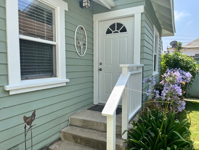 property at 1819 10th St