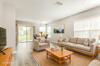 10847 Kensington Park Ave in Riverview, FL - Building Photo - Building Photo
