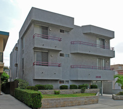 3626 Empire Dr in Los Angeles, CA - Building Photo - Other