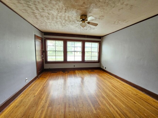 545 E Park Ave in Tallahassee, FL - Building Photo - Building Photo
