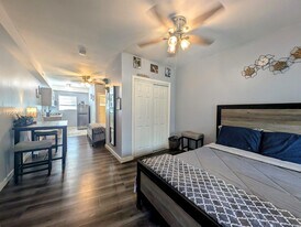 1446 Ocean Dr in Miami Beach, FL - Building Photo