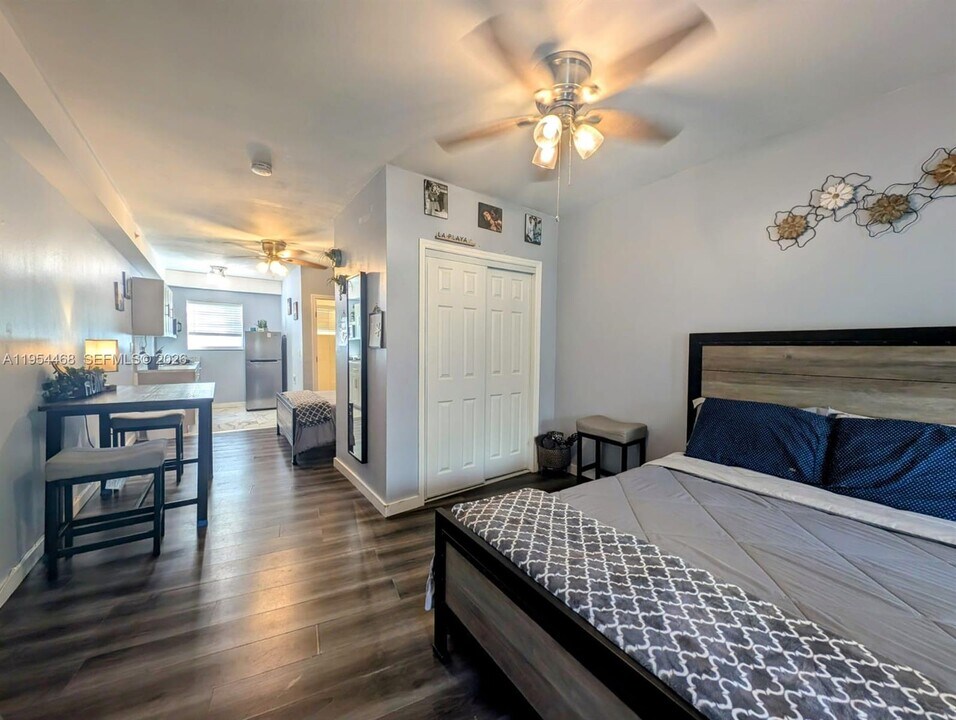 1446 Ocean Dr in Miami Beach, FL - Building Photo