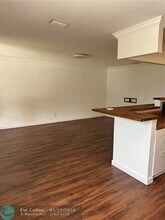 520 NE 58th St in Oakland Park, FL - Building Photo - Building Photo