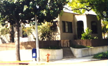 801 E Tujunga Ave in Burbank, CA - Building Photo - Building Photo