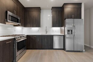 7979 N Jersey St in Portland, OR - Building Photo