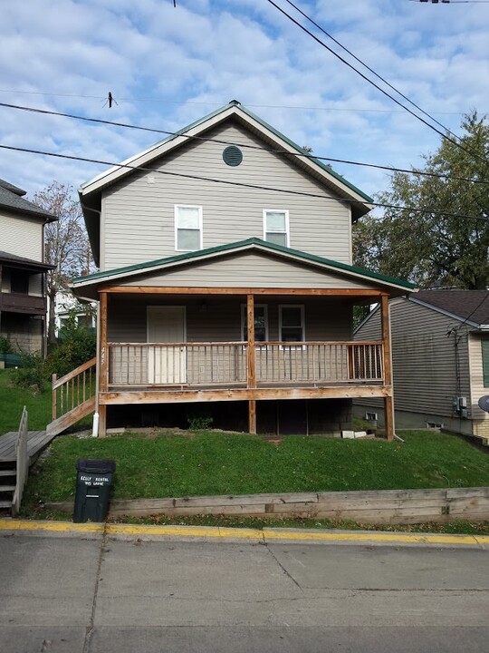 445 Grove St in Morgantown, WV - Foto de edificio