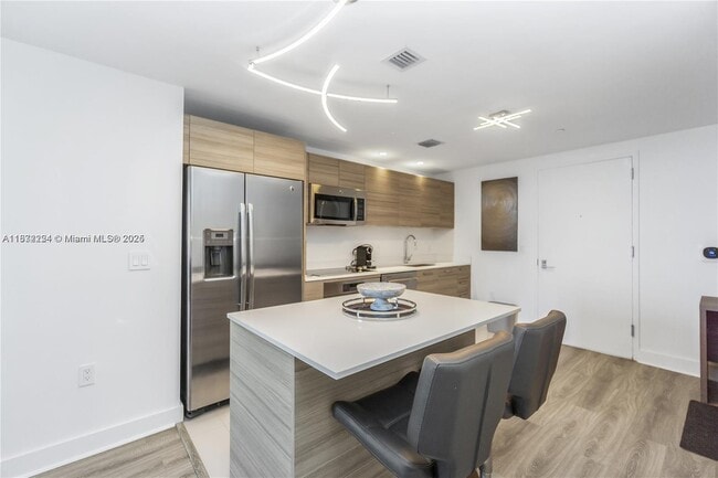 property at 121 NE 34th St