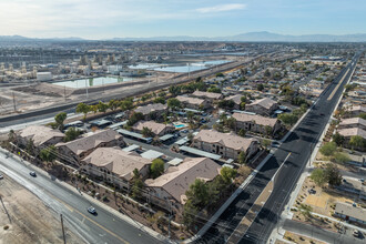 Tera Condominiums in Las Vegas, NV - Building Photo - Building Photo