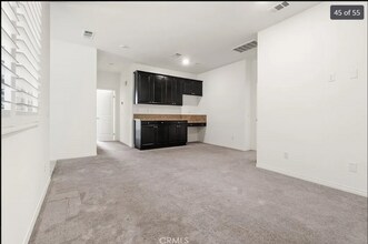 6 Cache Wy in Jurupa Valley, CA - Building Photo - Building Photo