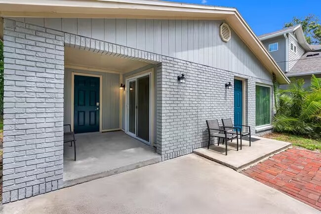 6208 S Elberon St in Tampa, FL - Foto de edificio - Building Photo