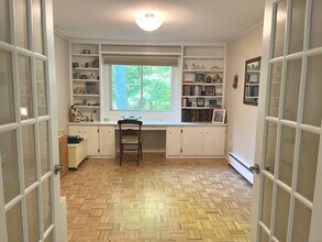 1023 Heritage Vlg in Southbury, CT - Building Photo - Building Photo