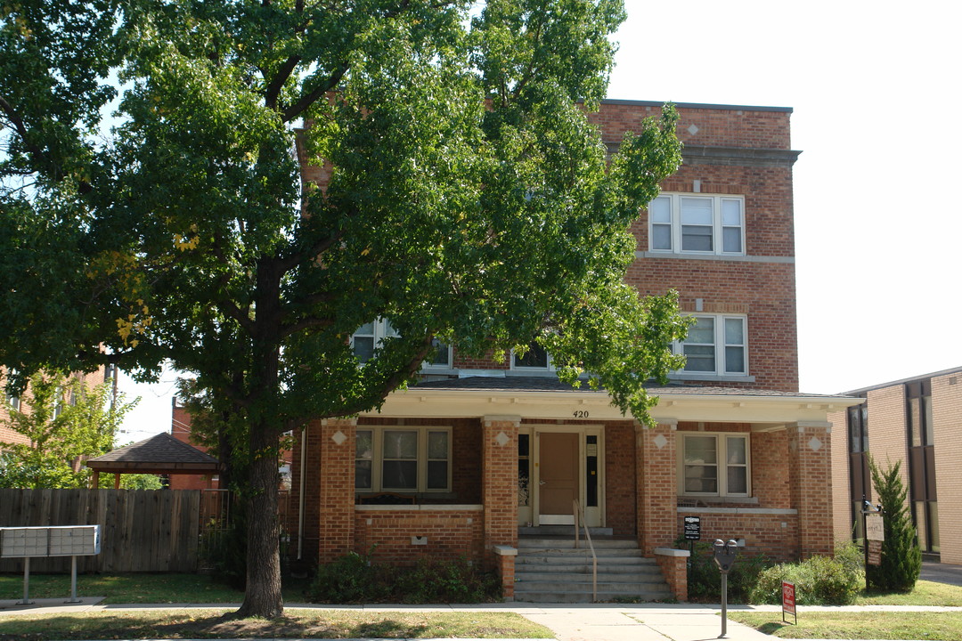 Legacy Square in Wichita, KS - Building Photo