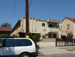 1193 N Ardmore Ave in Los Angeles, CA - Building Photo - Building Photo