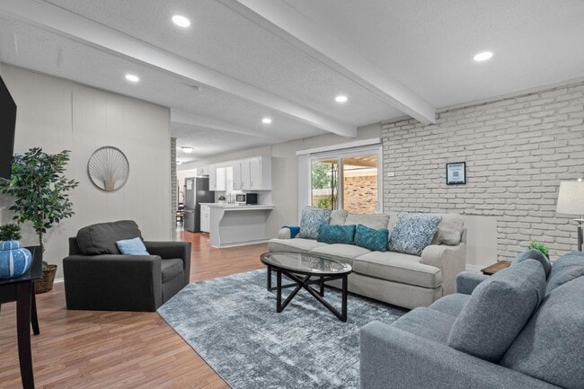 6121 Whitman Ave in Fort Worth, TX - Building Photo - Building Photo