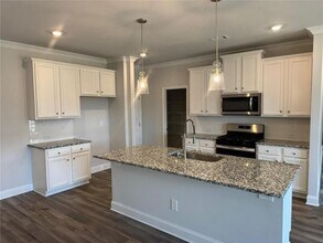 3230 Westgate Park Dr in Loganville, GA - Building Photo - Building Photo