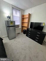 1716 W Erie Ave in Philadelphia, PA - Building Photo