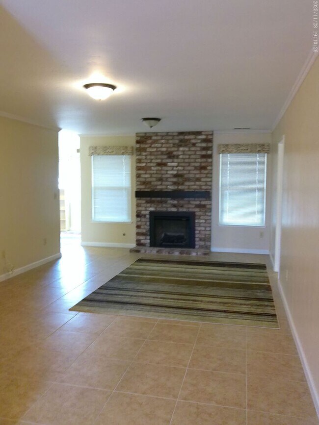 726 Almond Dr in Watsonville, CA - Building Photo - Building Photo