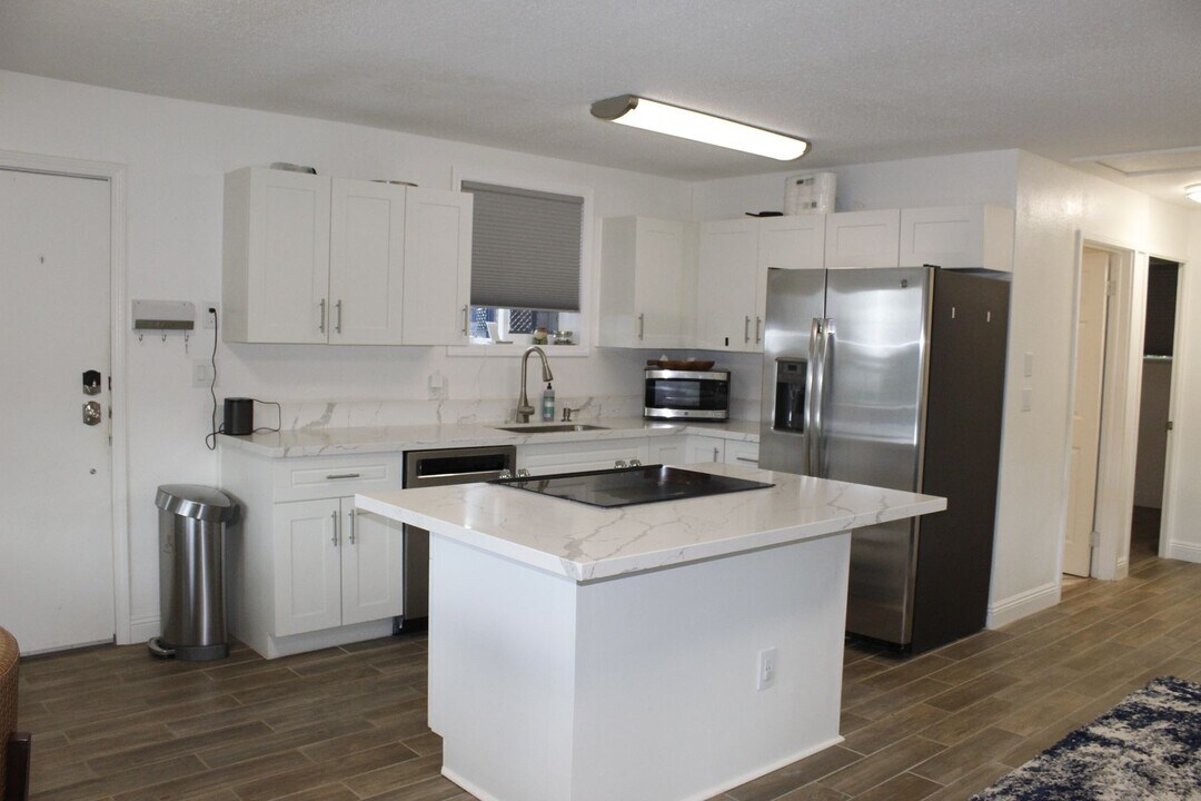 75 Loha St in Makawao, HI - Building Photo