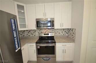 272 Pelton Cir in Port Charlotte, FL - Building Photo - Building Photo
