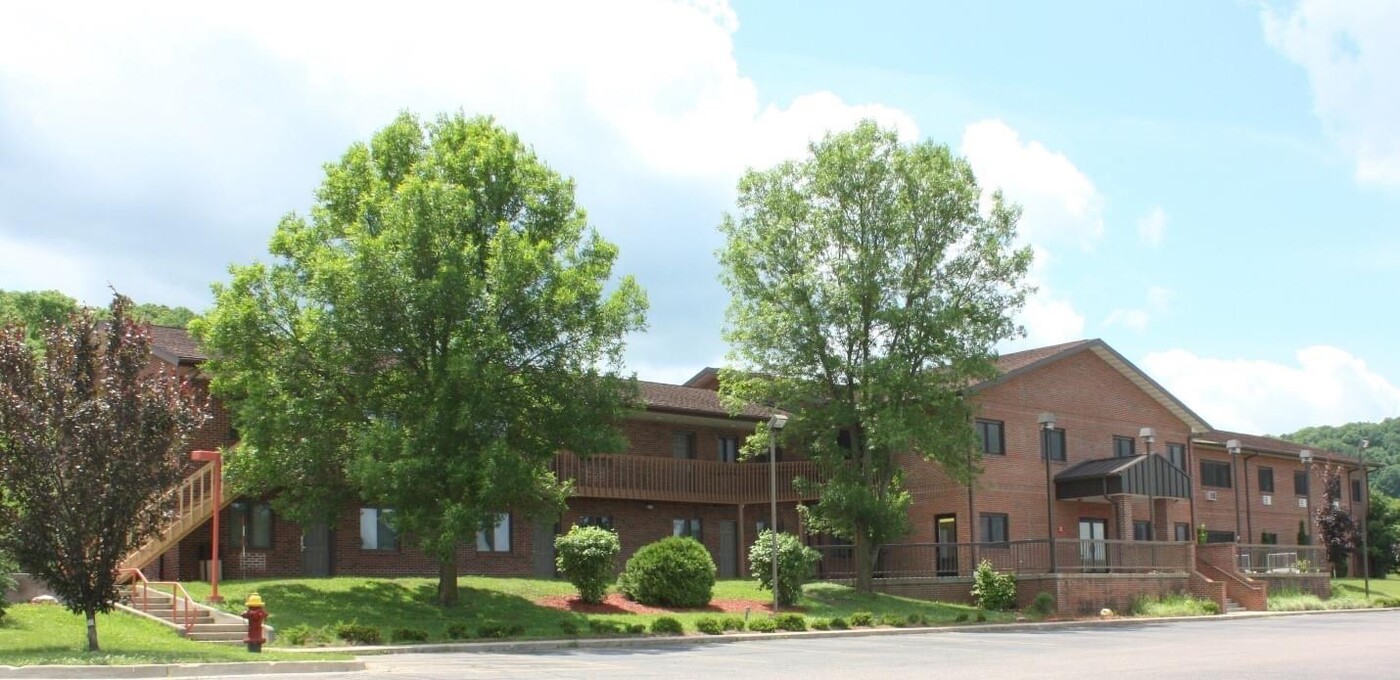 Campus View in Richland Center, WI - Foto de edificio