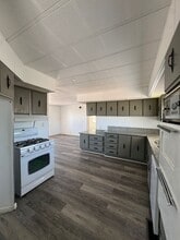 1828 E Radar Ave in Ridgecrest, CA - Building Photo - Building Photo